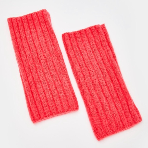 NWT Free People Pink Outside The Lines Armwarmers - Picture 3 of 6